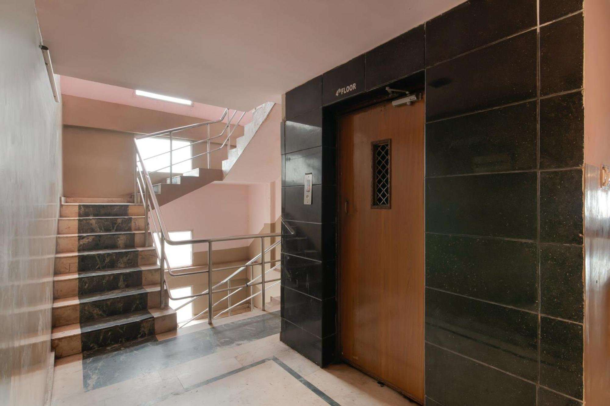 Spot On Hotel Manikanta Residency Visákhapatnam Kültér fotó